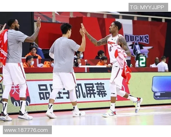 姚明赛事安排过于频繁引发球迷热议与关注